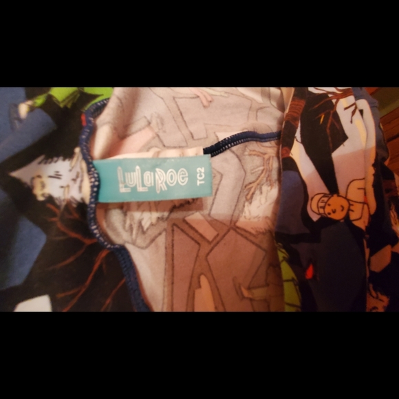 LuLaRoe Fleece Winter Fun Print Leggings - Picture 3 of 4